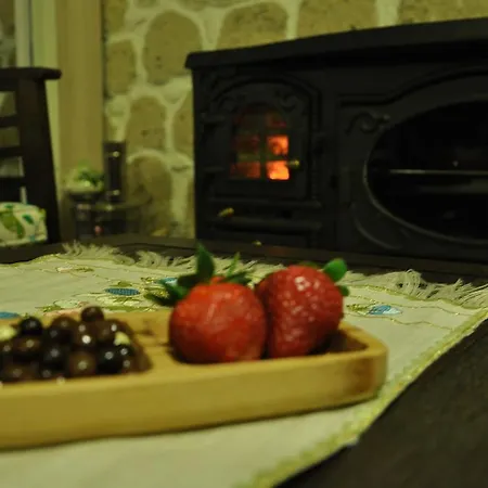 B&B Bellapietra 알라카티